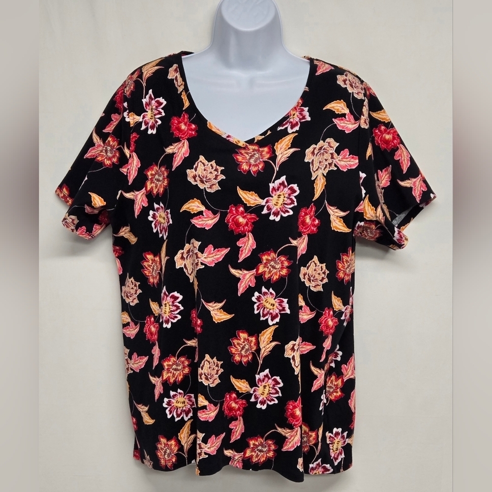 Croft & Barrow The Classic Tee 1X Black Colorful Floral V Neck Pullover Cotton